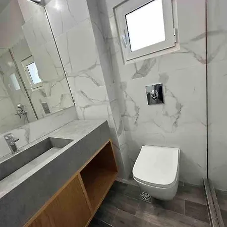 House On The Tatil Evi İskiri